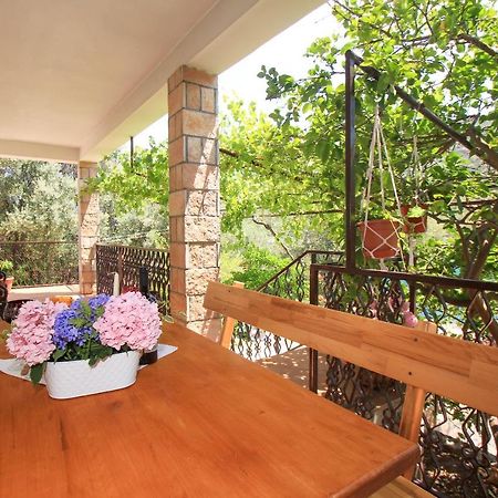Apartament Robinson Leonardo Gdinj Zewnętrze zdjęcie